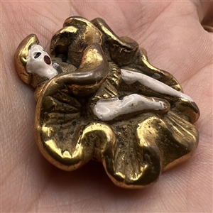 Vintage British Bakelite button of dancing woman. 