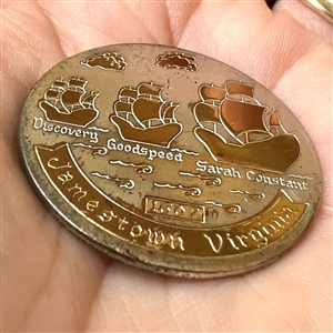 Jamestown, Virginia ships on water scene button.