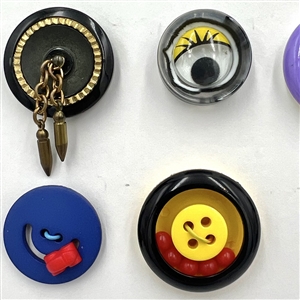 Eight “Moveable” buttons.