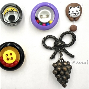 Eight “Moveable” buttons.