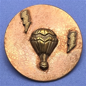 Kevin Kinne hot air balloon with lightning studio button.
