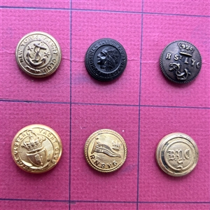 Card of 28 Yacht club buttons.