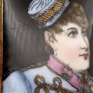 Ceramic button of The Girl in the Blue Cap