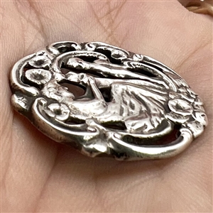Silver button of “Cupid and Venus.