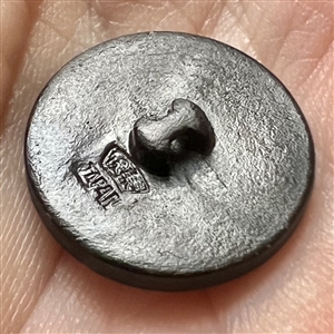 Arita porcelain button of “Benzaiten.”