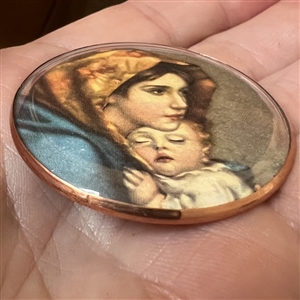 The Madonnina studio button by Henry James Wessel. 