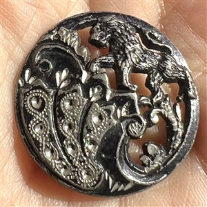 Bright cut Pewter button with a Lion rampant.