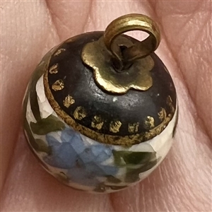 RARE ball shape Satsuma button of flowers.