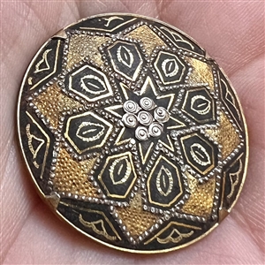 Damascene button of patterns.