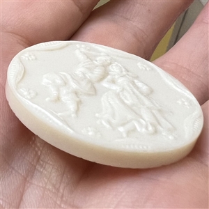 Artid Vintage plastic button of man and woman dancing.