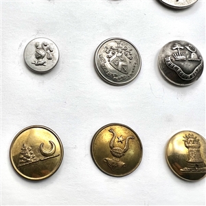 Fifteen assorted Livery crest and coat of arms buttons. 