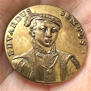 Commemorative button for King Edward VI of England.