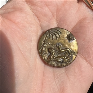 RARE brass button of “The Lion and the Serpent  fable.
