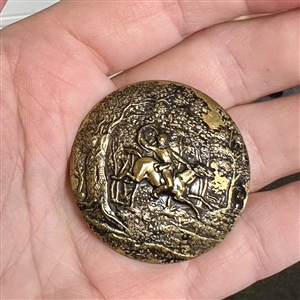“Tally Ho brass button.