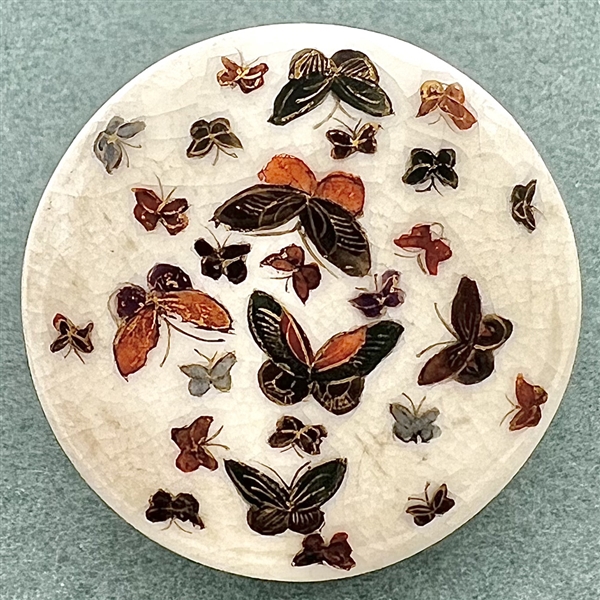 Satsuma button of many butterflies.