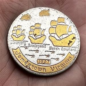 Card with two buttons commemorating the Mayflower and Jamestown.