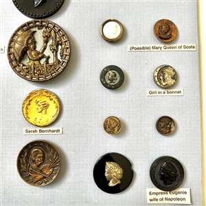 Card of twenty nine buttons of women. 
