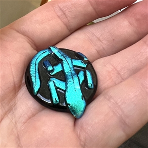 Kay Ferguson fused glass studio button of a lizard.