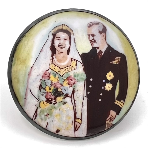 Motiwala enamel button of the wedding of Princess Elizabeth and Philip Mountbatten.