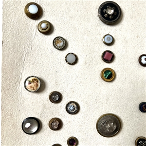 Card of forty one weskit and other buttons.