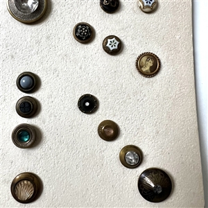 Card of forty one weskit and other buttons.