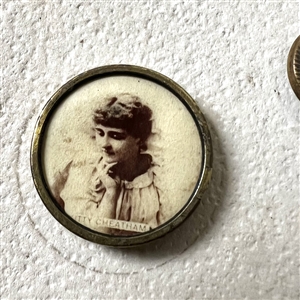 Card of forty one weskit and other buttons.