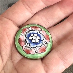 Chinese enamel with counter enamel button of flower.