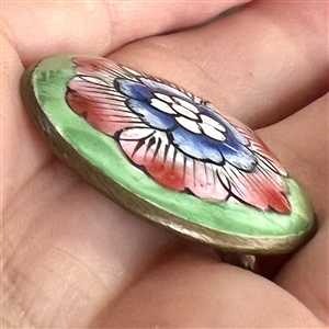 Chinese enamel with counter enamel button of flower.