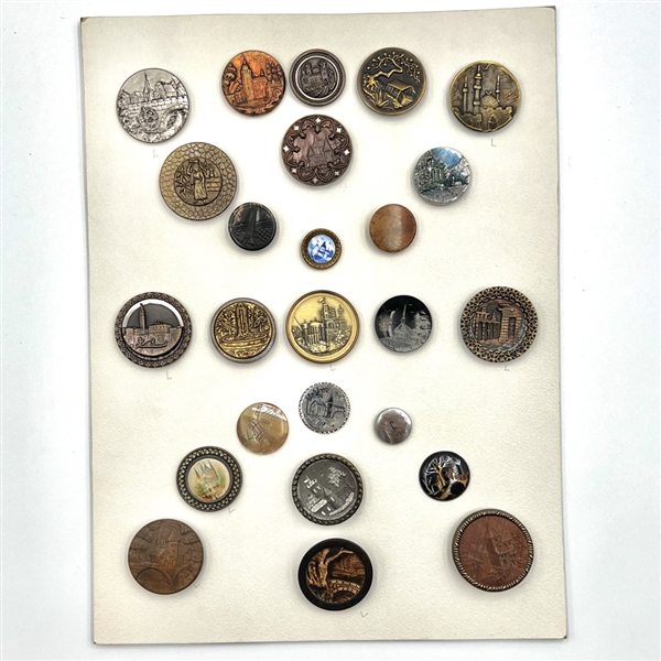 Card of 25 architectural buttons. 