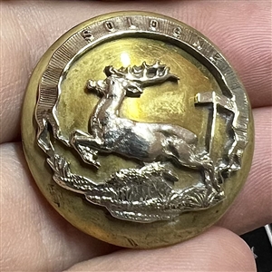 Rallie St. Gilbert - French hunt club button of a stag.