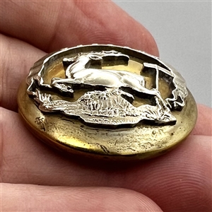 Rallie St. Gilbert - French hunt club button of a stag.