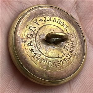 Rallie St. Gilbert - French hunt club button of a stag.